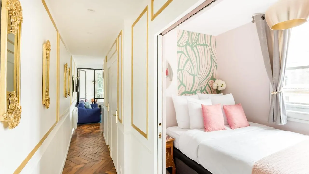 Merveil - Luxury - Champs Elysees - Royale I * Paris